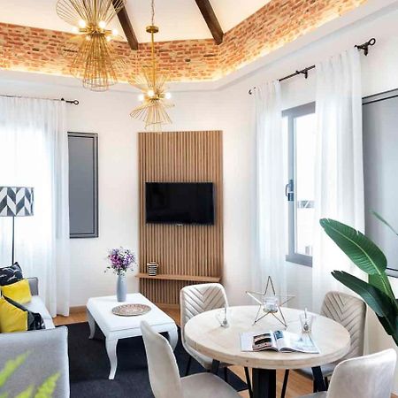 Apartamento Familiar Nuevo De Diseno En La Mejor Zona De Triana, Parking Included Sevilla Buitenkant foto