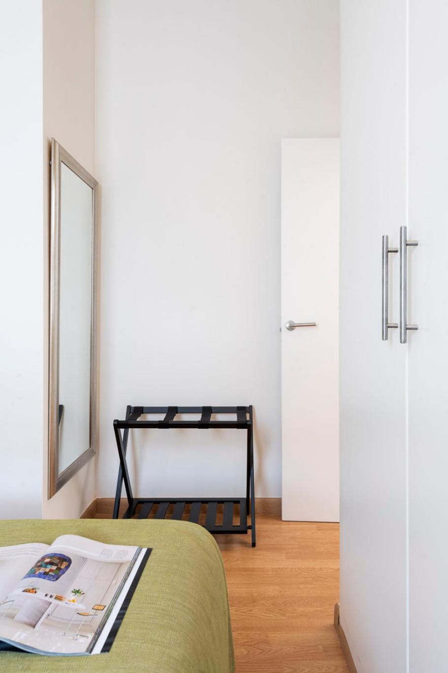 Apartamento Familiar Nuevo De Diseno En La Mejor Zona De Triana, Parking Included Sevilla Buitenkant foto